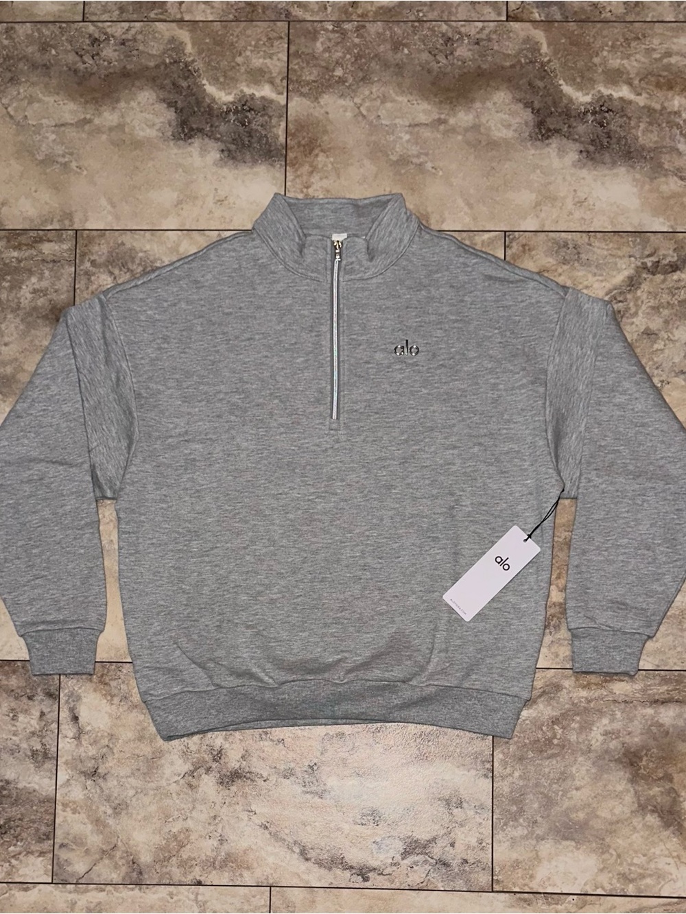 Alo Yoga Accolade 1/4 Zip Pullover Heather Grey Quarter Zip Sweatshirt Medium